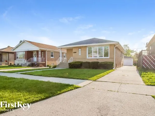 376 Luella Ave, Calumet City, IL 60409