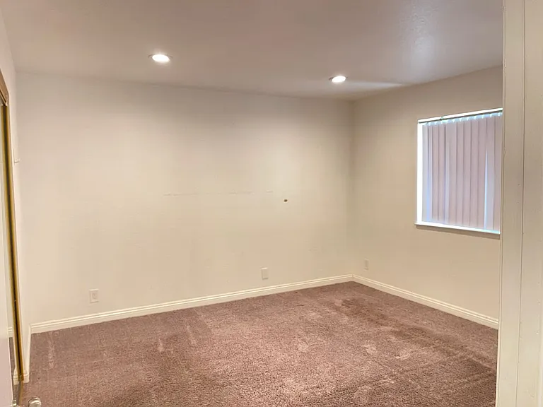 7521 Brookside Rd — Photo 11