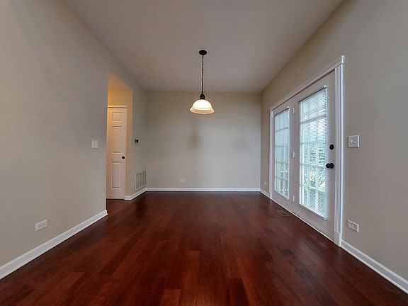 3rd image of 2312 Rossiter Ct