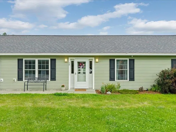38 Boone Drive, Highgate, VT 05459