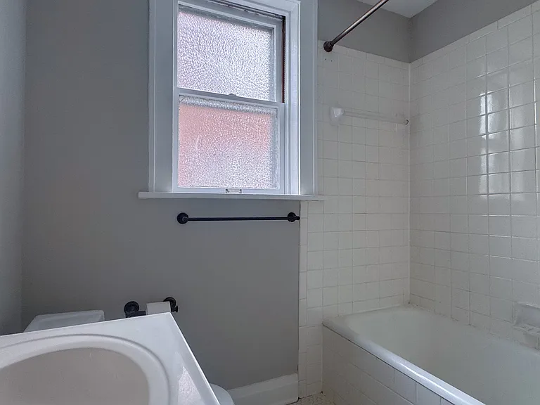 7704 Arthur Ave #1F — Photo 9