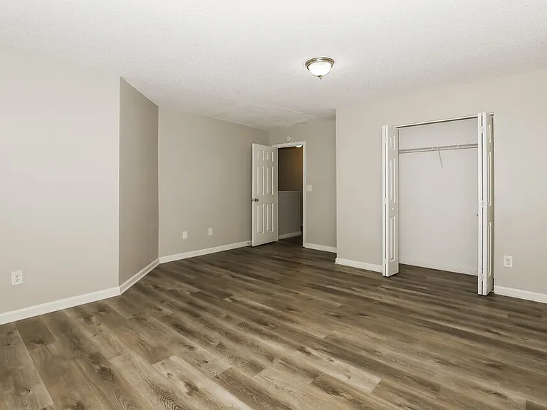 1112 Saint Phillips Ct — Photo 14