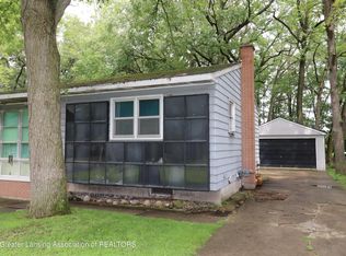 1710 Shady Oak Ln, Lansing, MI 48906