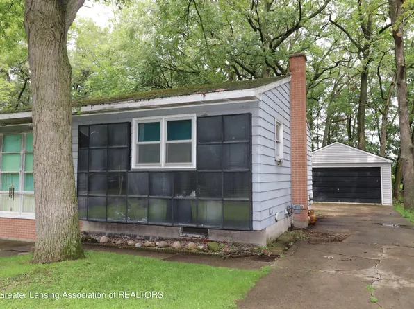 1710 Shady Oak Ln, Lansing, MI 48906