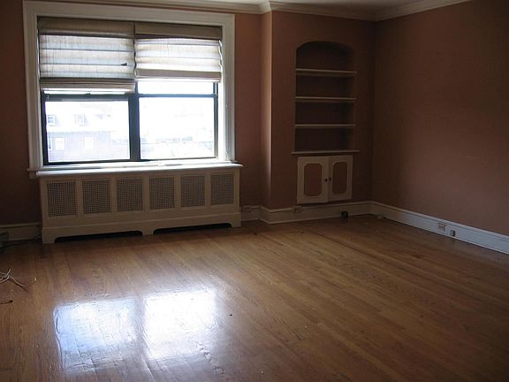 4th image of 2600 Kennedy Blvd APT 5e