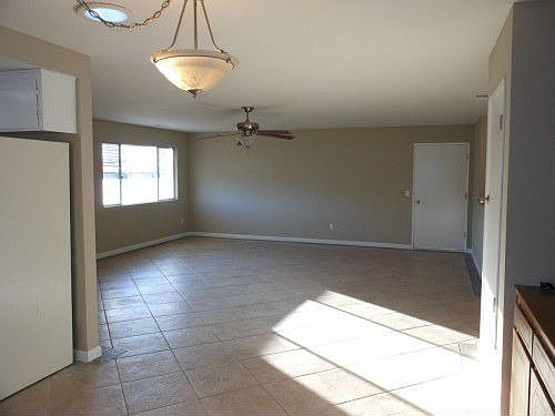 4th image of 1447 Olive Ave