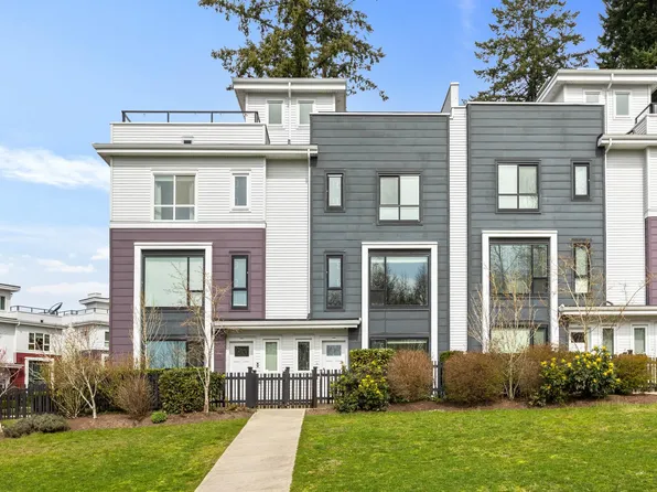 2218 Oak Meadows Dr #232, Surrey, BC V3Z 0W6