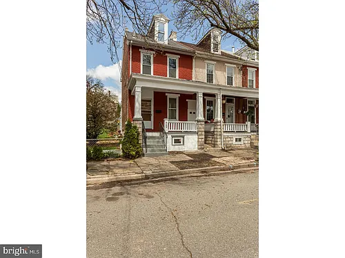 849 Queen St Photo 1