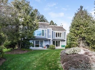 1 Castle Rock, Branford, CT 06405