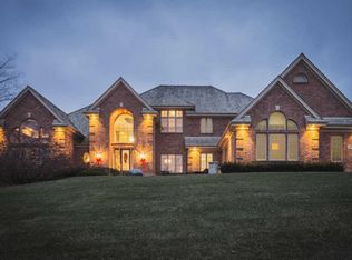 1901 E Juniper Way, Hartland, WI 53029