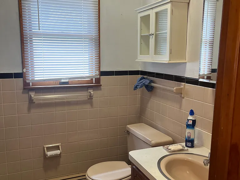 54 Pitt St #2 — Photo 7