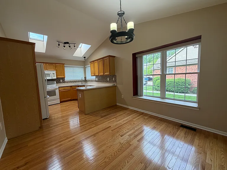 5626 Victory Cir — Photo 9