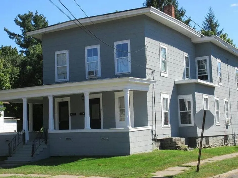 46 Front St #3