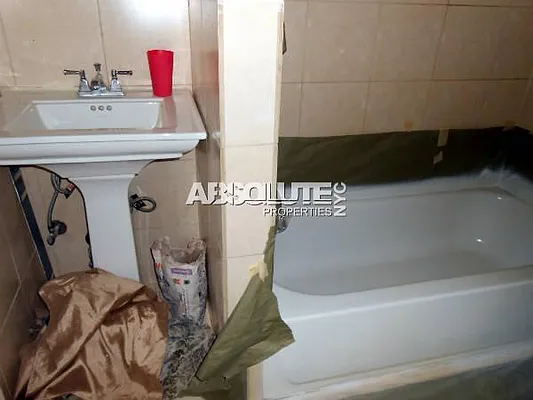 Rented by Absolute Properties of NYC | media 16