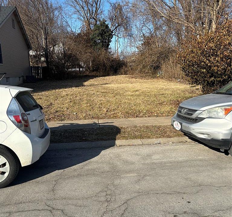 2nd image of 335 Electric St