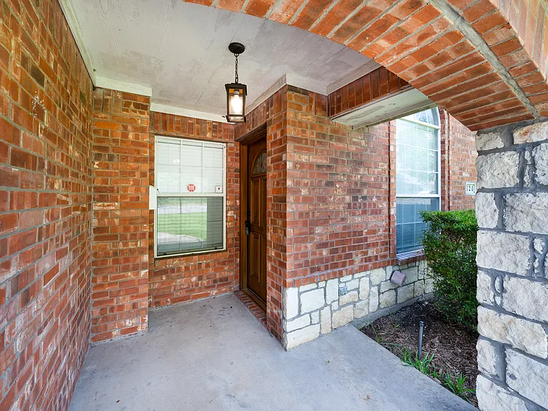 324 N Tolbert Ave — Photo 25