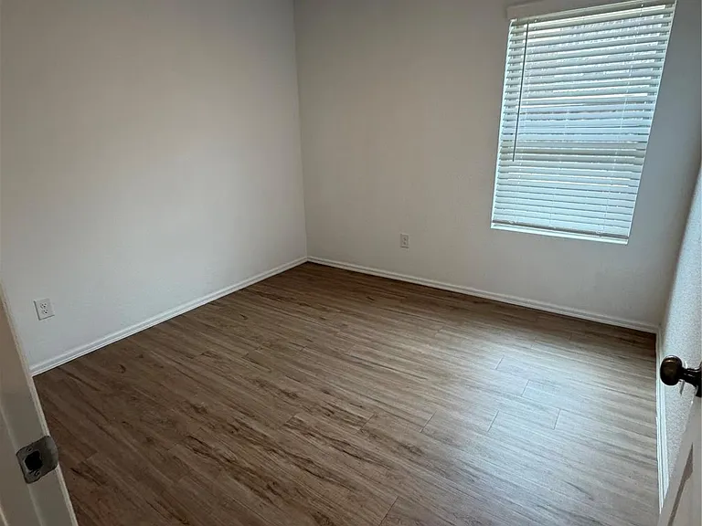 27006 Winward Creek Trl — Photo 15