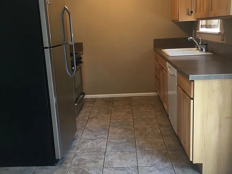 2204 Wildflower Way — Photo 4