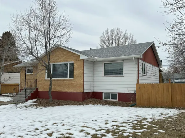 741 Granite Ave, Shelby, MT 59474