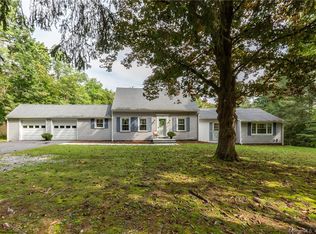 408 Breakneck Hill Rd, Middlebury, CT 06762