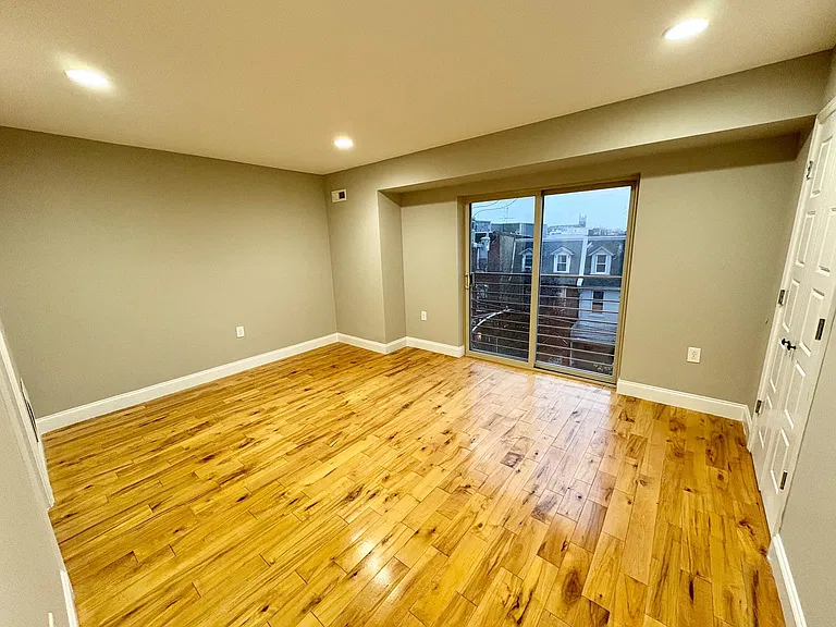 422 N 40th St #C — Photo 3