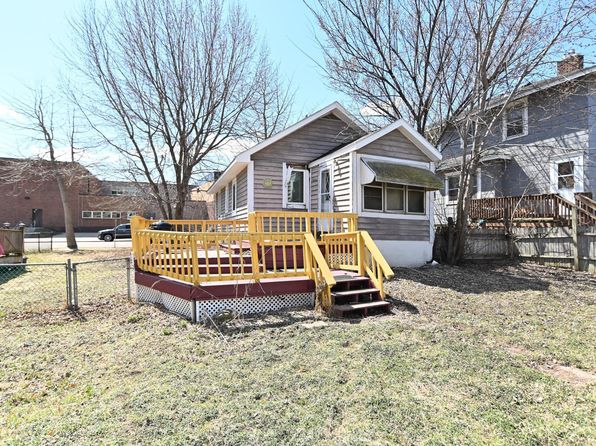 1009 Watson Ave, Saint Paul, MN 55102