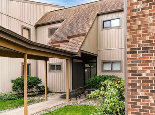 1926 Abbey Rd #A, South Bend, IN 46637