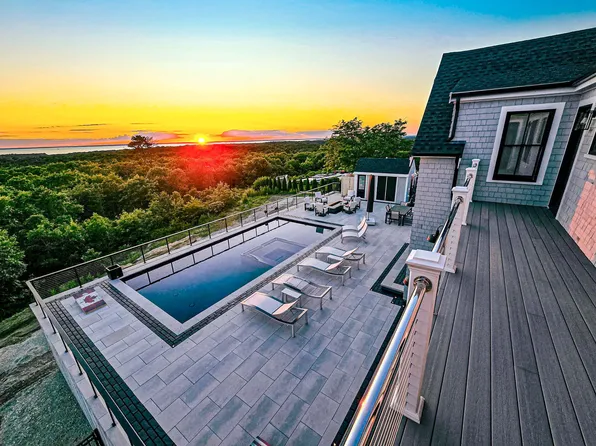 94 Highwood Lane, East Falmouth, MA 02536