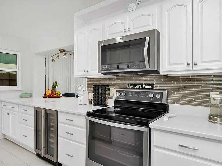 363 Harbor Dr — Photo 9