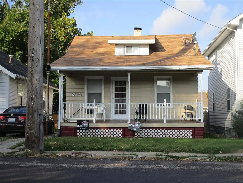 2915 N Wisconsin Ave — Photo 1