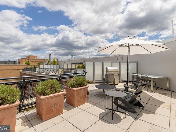 4th image of 1515 15th St NW APT 701