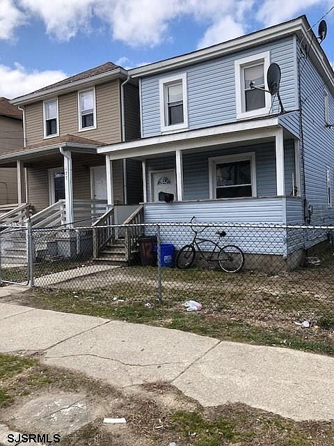 2nd image of 129 N 1st St