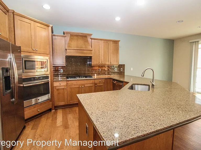 19523 33rd Dr SE — Photo 28