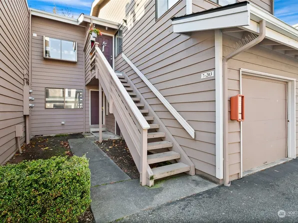 8407 18th Avenue W #7-103, Everett, WA 98204