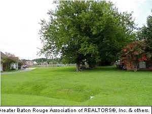 1st image of 45 Woodlake Dr