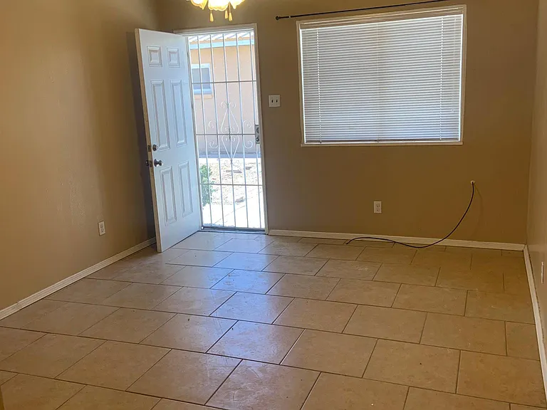 255 W Madrid Ave #3 — Photo 5