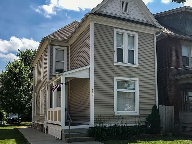 235 E 11th Ave — Photo 1