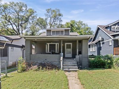 5734 Olive St, Kansas City, MO, 64130