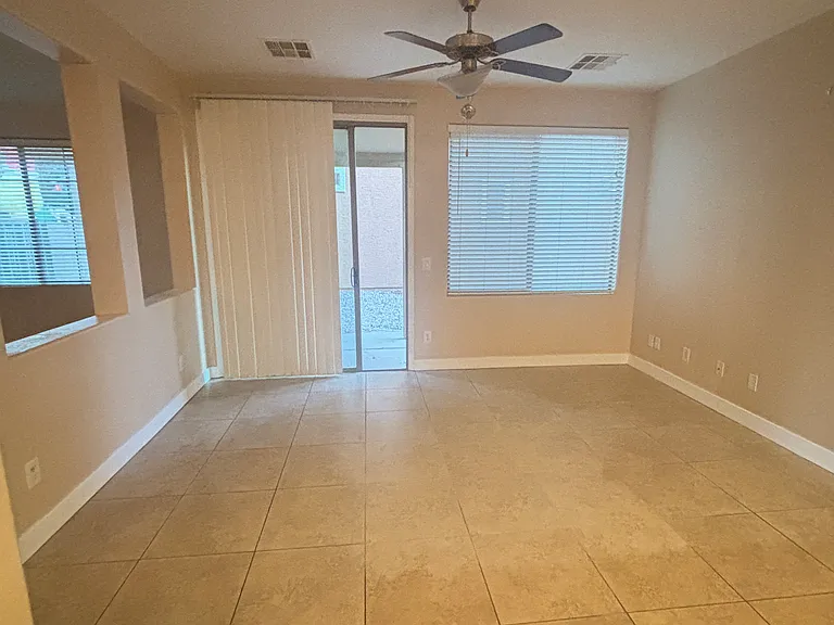 2815 S Cole Dr — Photo 3