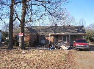 5009 Lochinvar Rd, Memphis, TN 38116