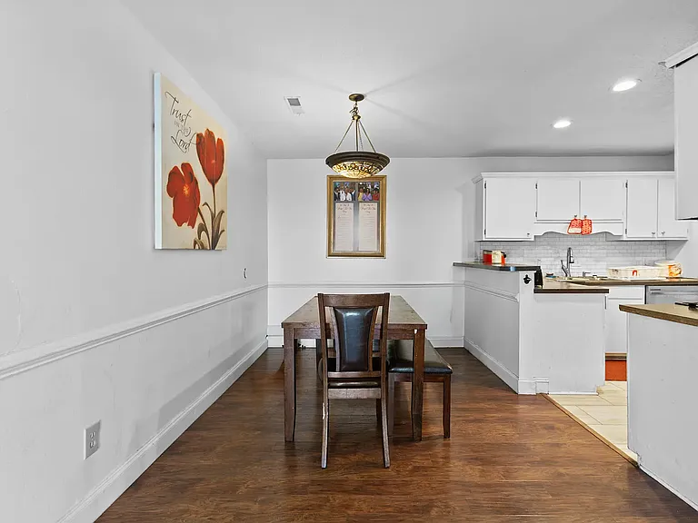 4148 Hickory Ln #A — Photo 2
