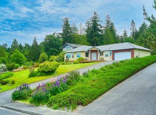 2123 Whalen Dr, Point Roberts, WA 98281