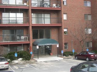 3 Summit Dr APT 18, Reading, MA 01867