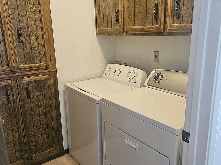 3544 Traveler Ct — Photo 9