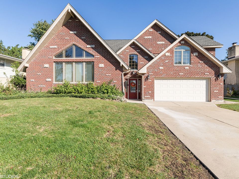 1st image of 2708 S Briarwood Dr W