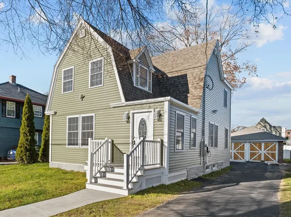 21 Greenfield St, Lawrence, MA 01843