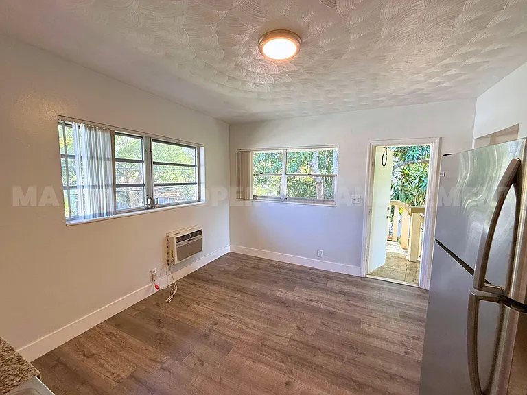312 NE 15th Ave — Photo 30