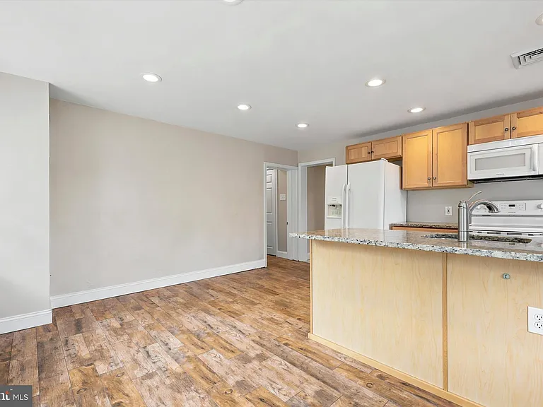 304 King Of Prussia Rd #2A — Photo 10