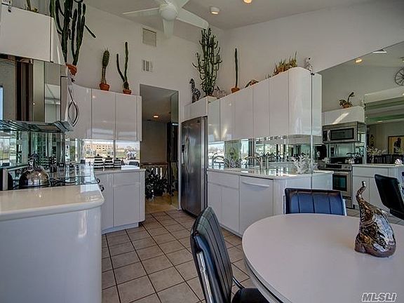 5th image of 3262 Ocean Harbor Dr