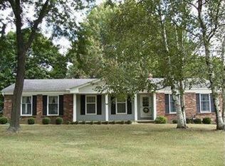 975 Cotswold Dr, Akron, OH 44321
